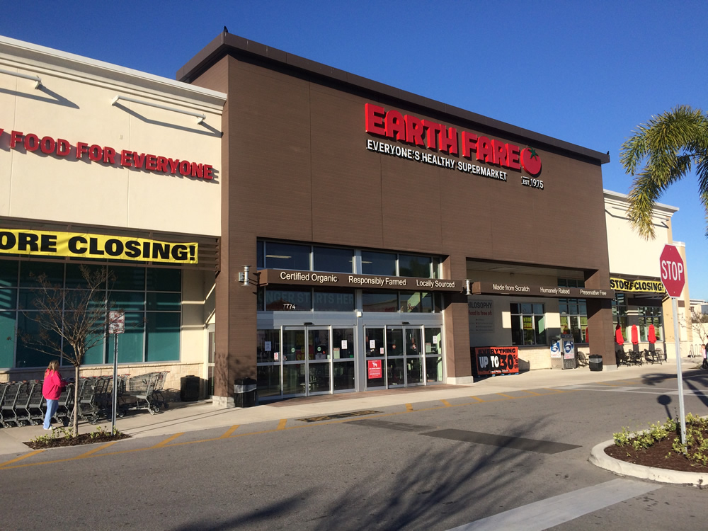 earth fare closes